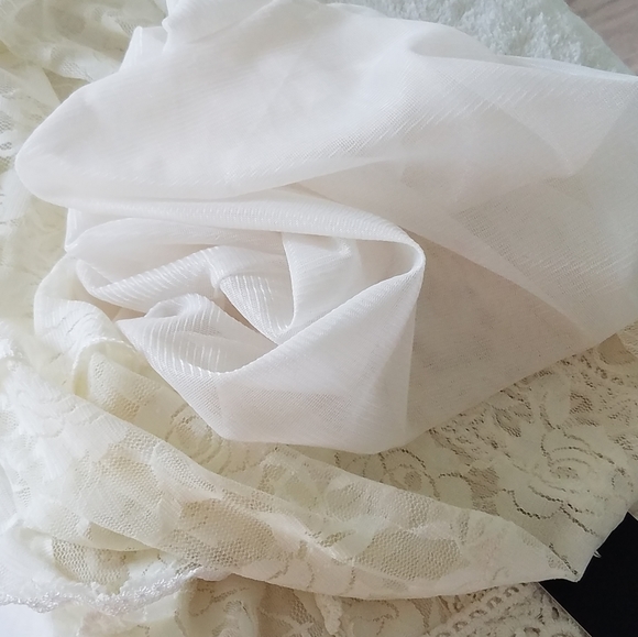 Fancy Qube Ivory Lace Embroidered Shift Dress - Picture 8 of 8